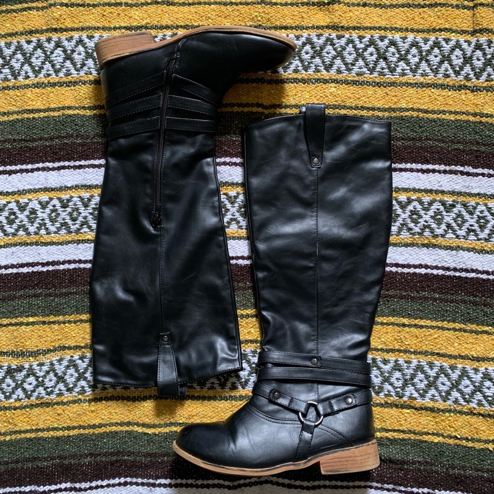 •journey collection fleece lined boots•